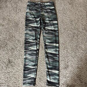 Athleta Girl Leggings XL 14 High Rise Printed Camo Green Gray Stretch Active